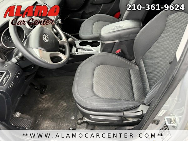 Used 2012 Hyundai Tucson GL FWD image 24