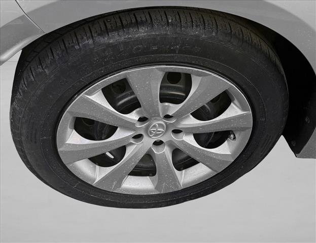 Used 2023 Toyota Corolla LE image 9