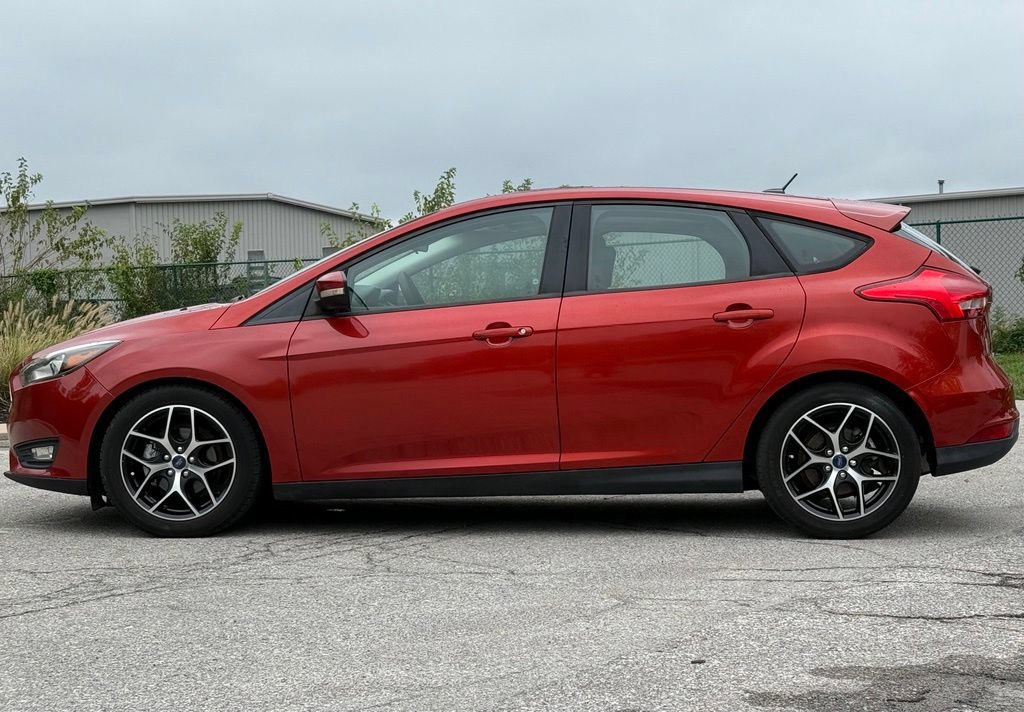 Used 2018 Ford Focus SEL FWD image 2