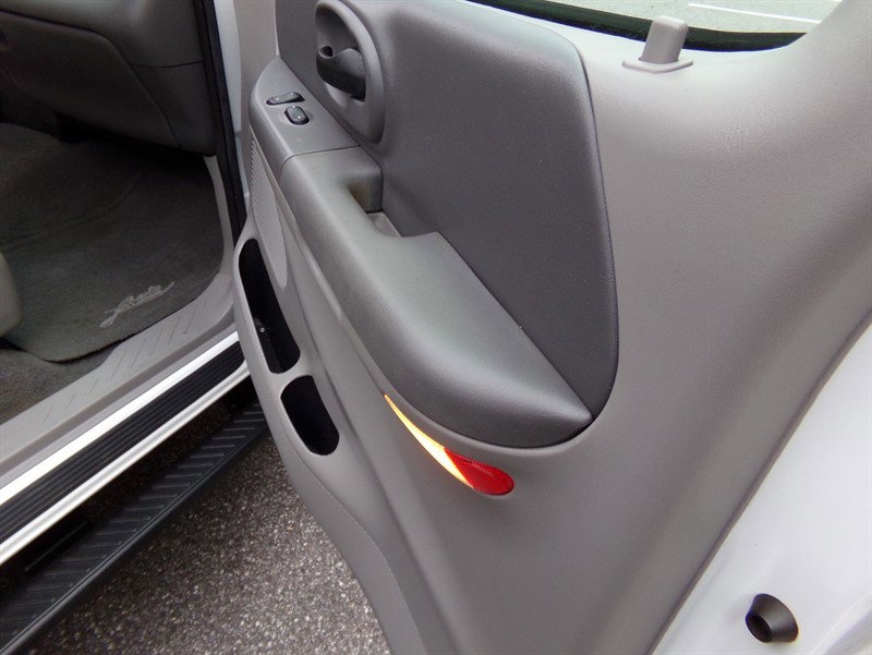 Used 2001 Ford F150 Lariat image 76