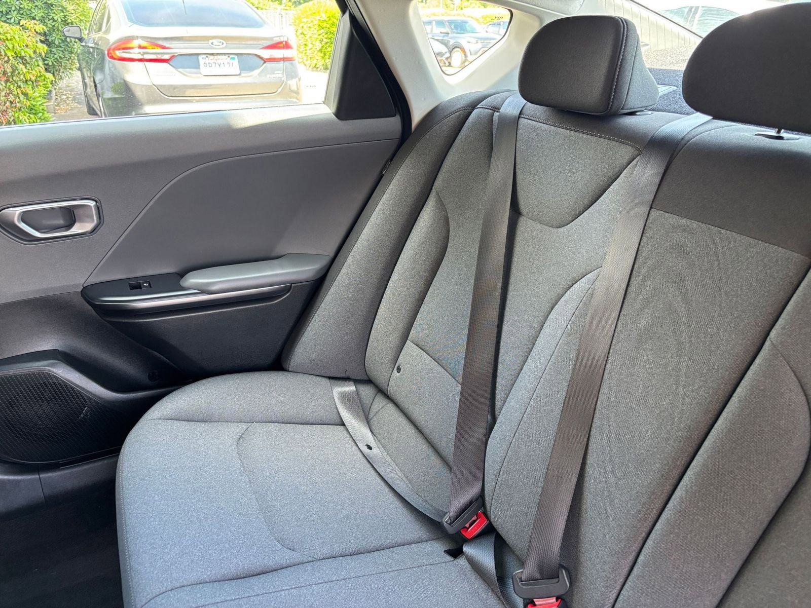 Used 2025 Kia K4 LXS image 39