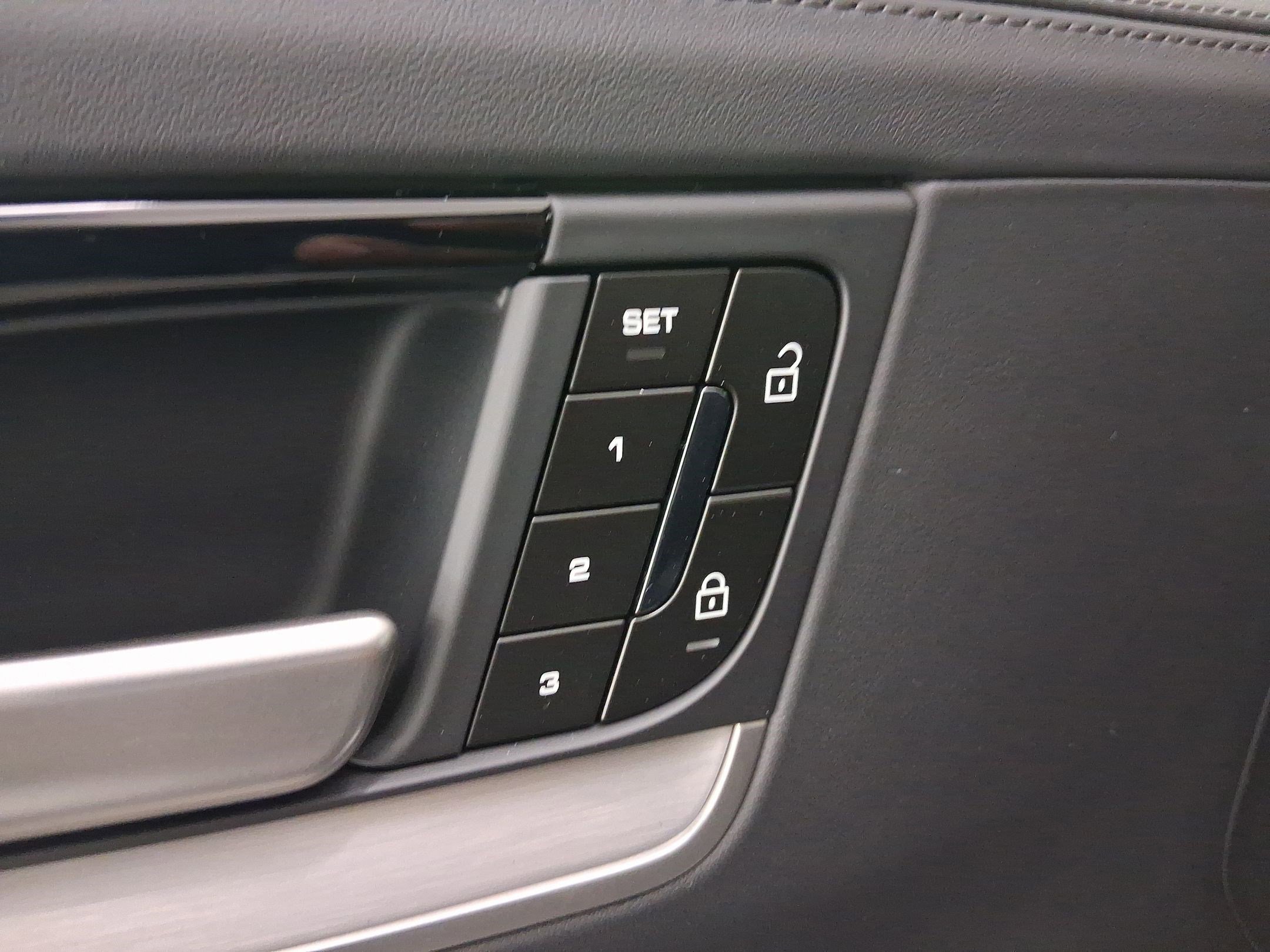 New 2026 Porsche Cayenne E-Hybrid image 12