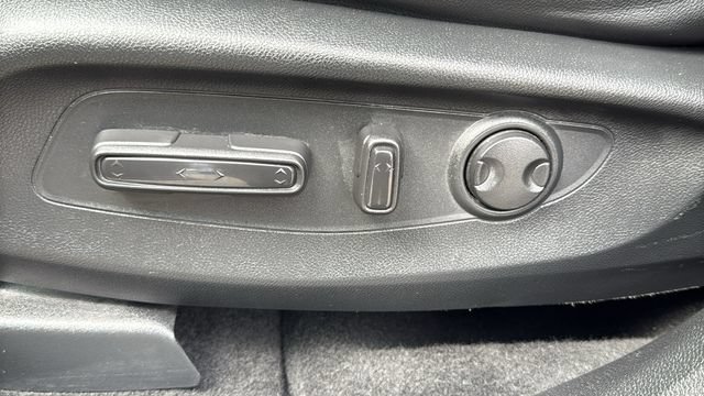 Used 2024 Honda CR-V EX-L image 11