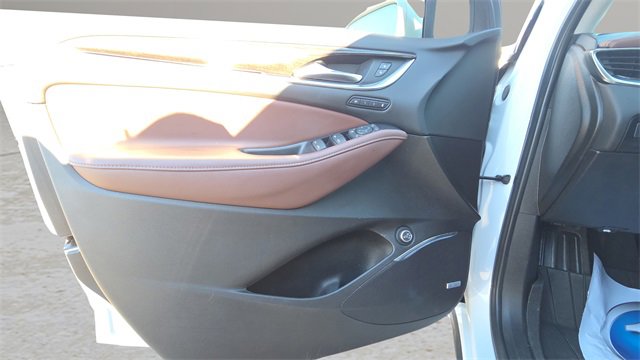 Used 2020 Buick Enclave Avenir w/ Avenir Technology Package image 31