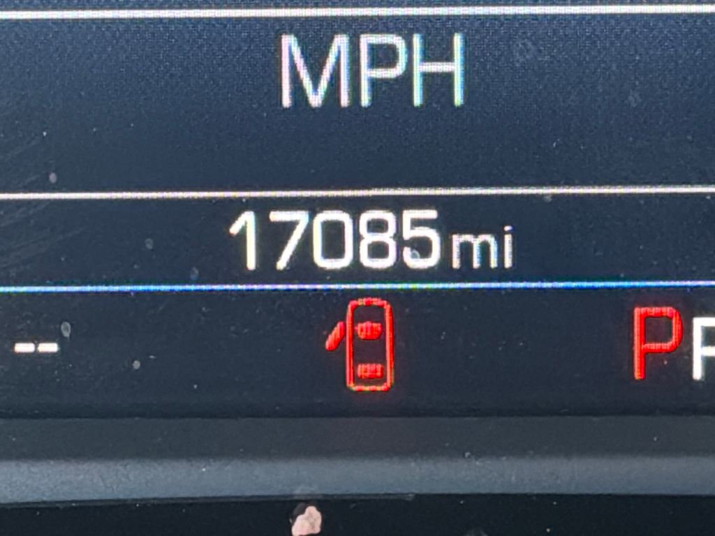 Used 2024 Chevrolet Camaro LT RWD image 19