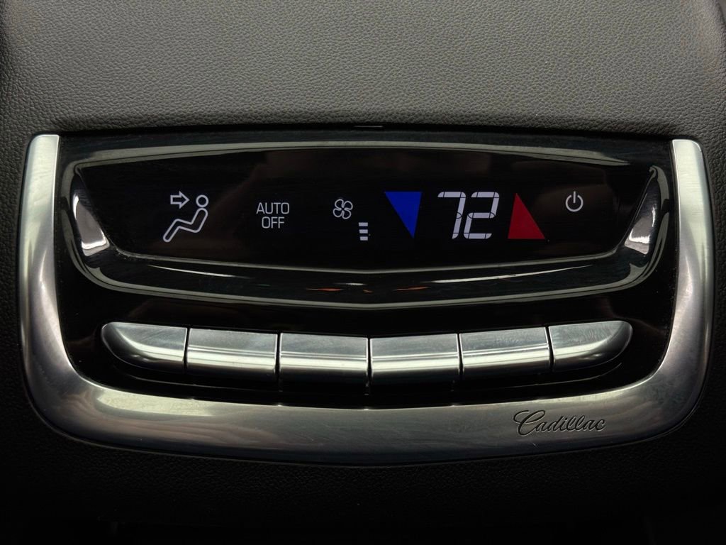 Used 2025 Cadillac XT6 Luxury w/ LPO, Floor Liner Package image 7