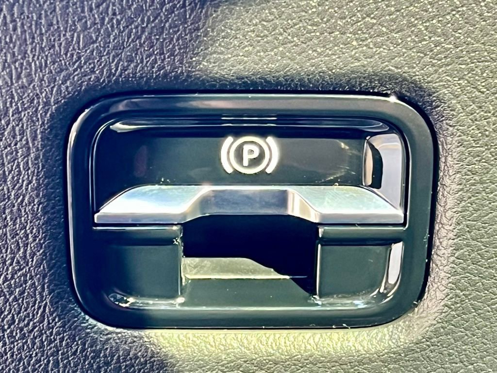 Certified 2023 Mercedes-Benz C 300 4MATIC Sedan image 27