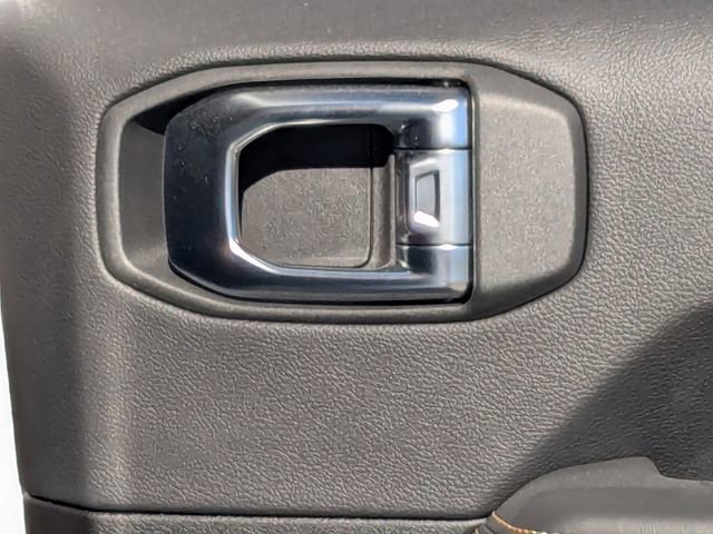 New 2025 Jeep Wrangler Unlimited Rubicon 392 image 32