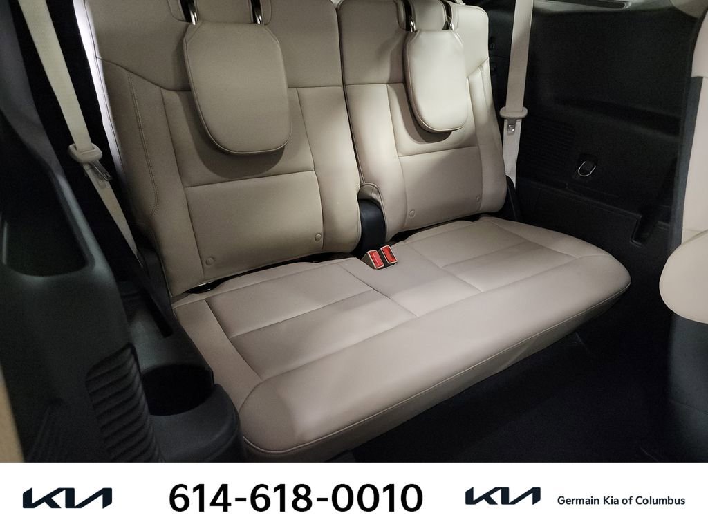 Used 2020 Ford Explorer XLT w/ Equipment Group 202A image 18