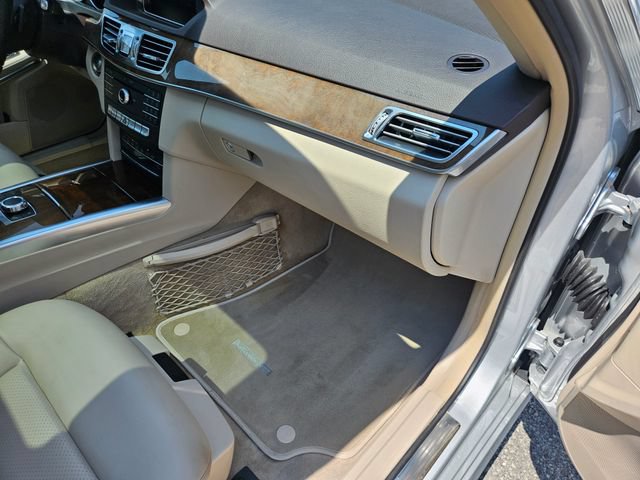 Certified 2016 Mercedes-Benz E 350 Sedan image 46