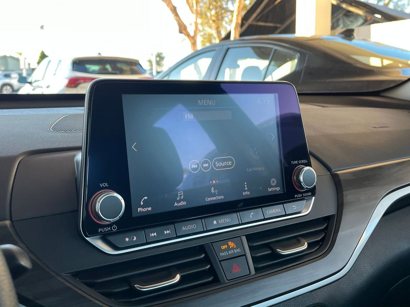 Used 2025 Nissan Altima 2.5 SV image 21