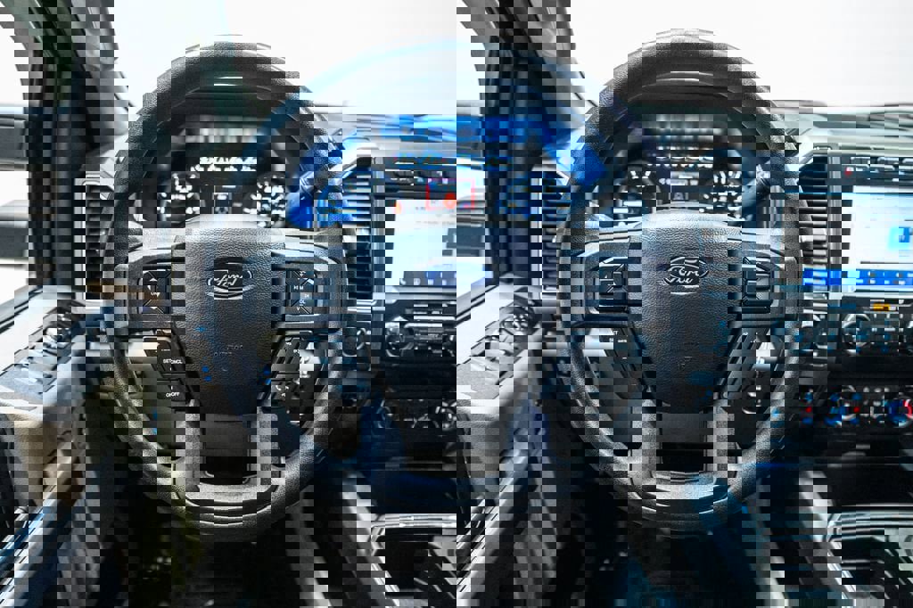 Used 2020 Ford F350 XLT w/ XLT Premium Package image 19