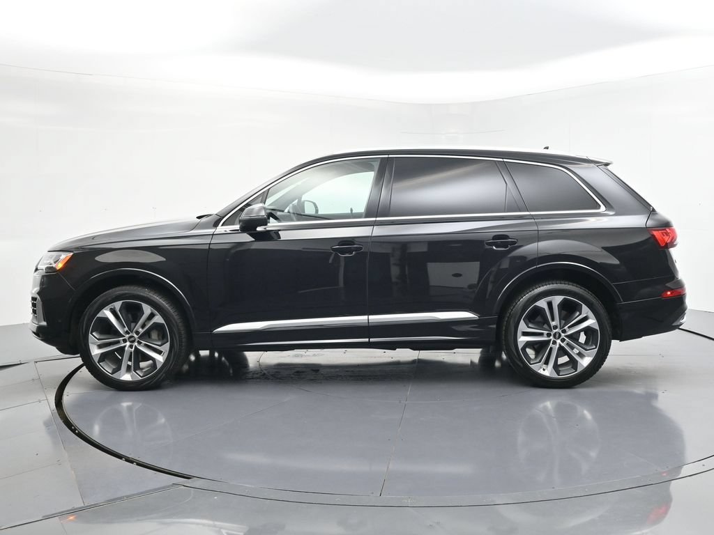 Used 2022 Audi Q7 3.0T Premium Plus w/ Premium Plus Package AWD/4WD image 3