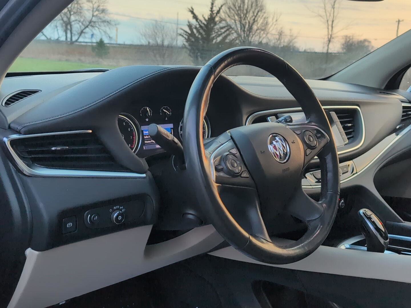 Used 2020 Buick Enclave Premium w/ Sun and Sites Package FWD image 20