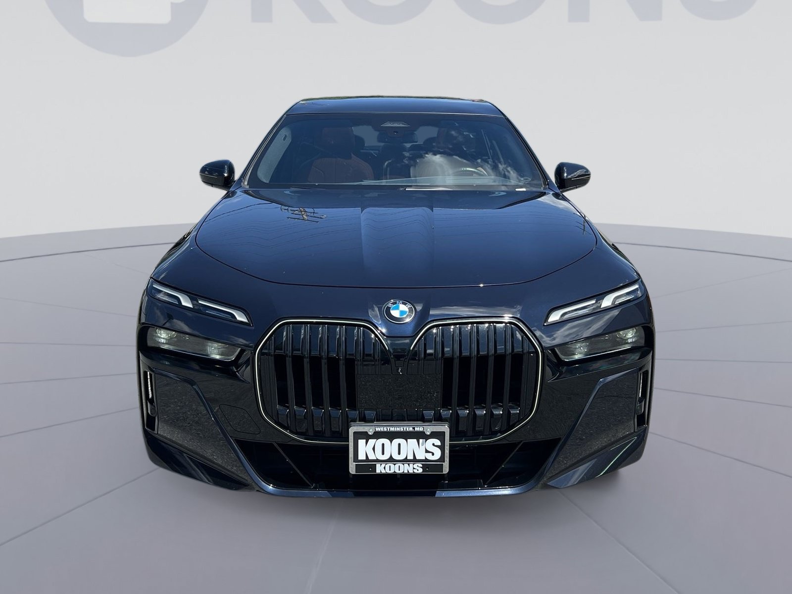 Used 2024 BMW 760i xDrive w/ Premium Package 2 AWD/4WD image 11