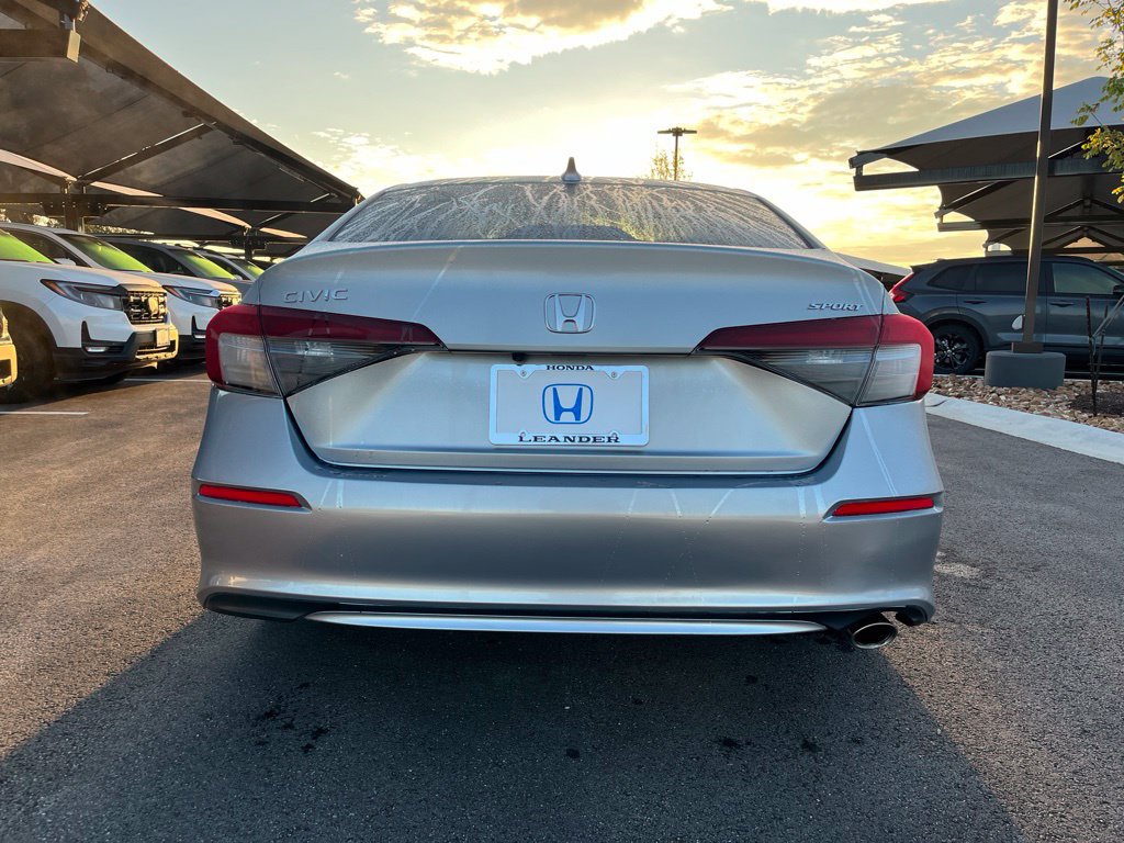 Used 2025 Honda Civic Sport image 4