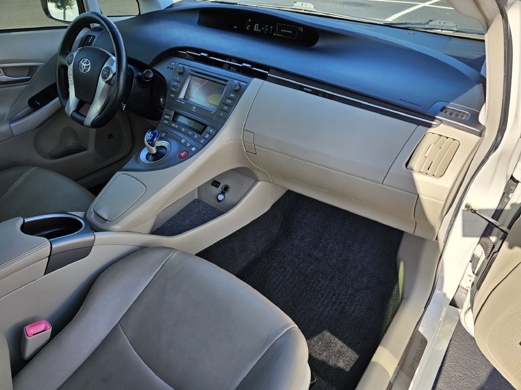 Used 2012 Toyota Prius Four FWD image 10