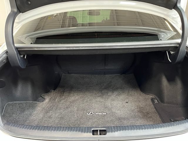 Used 2016 Lexus IS 200t w/ F Sport Package RWD image 14