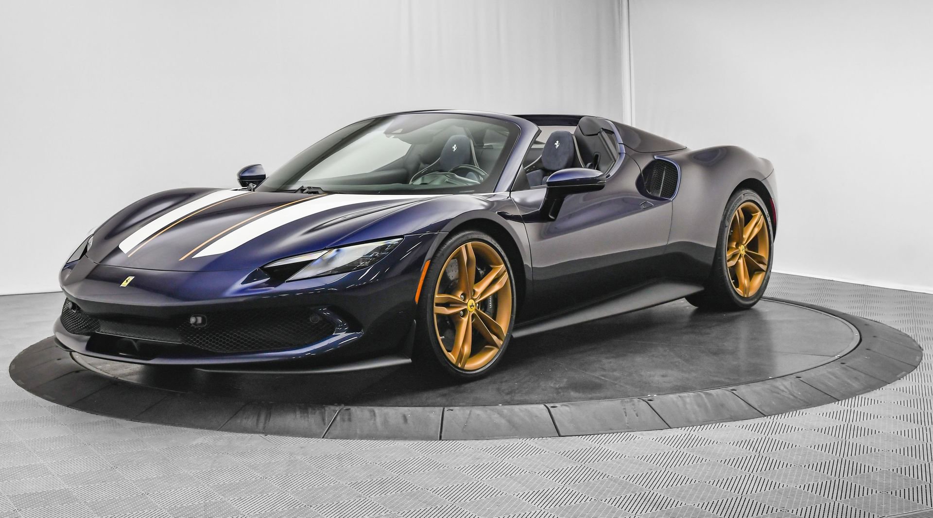 Used 2025 Ferrari 296 GTS image 4