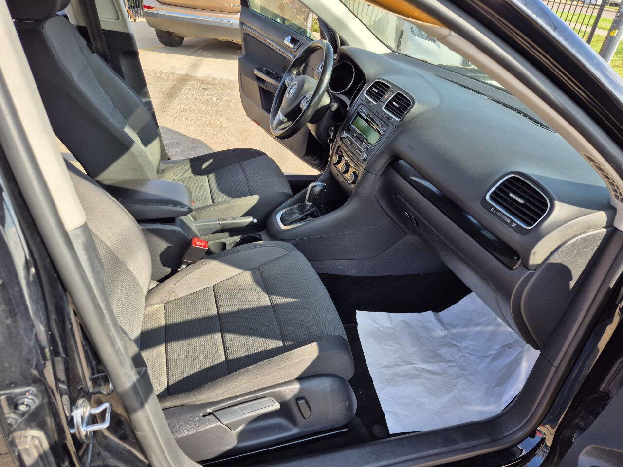 Used 2013 Volkswagen Jetta S image 16