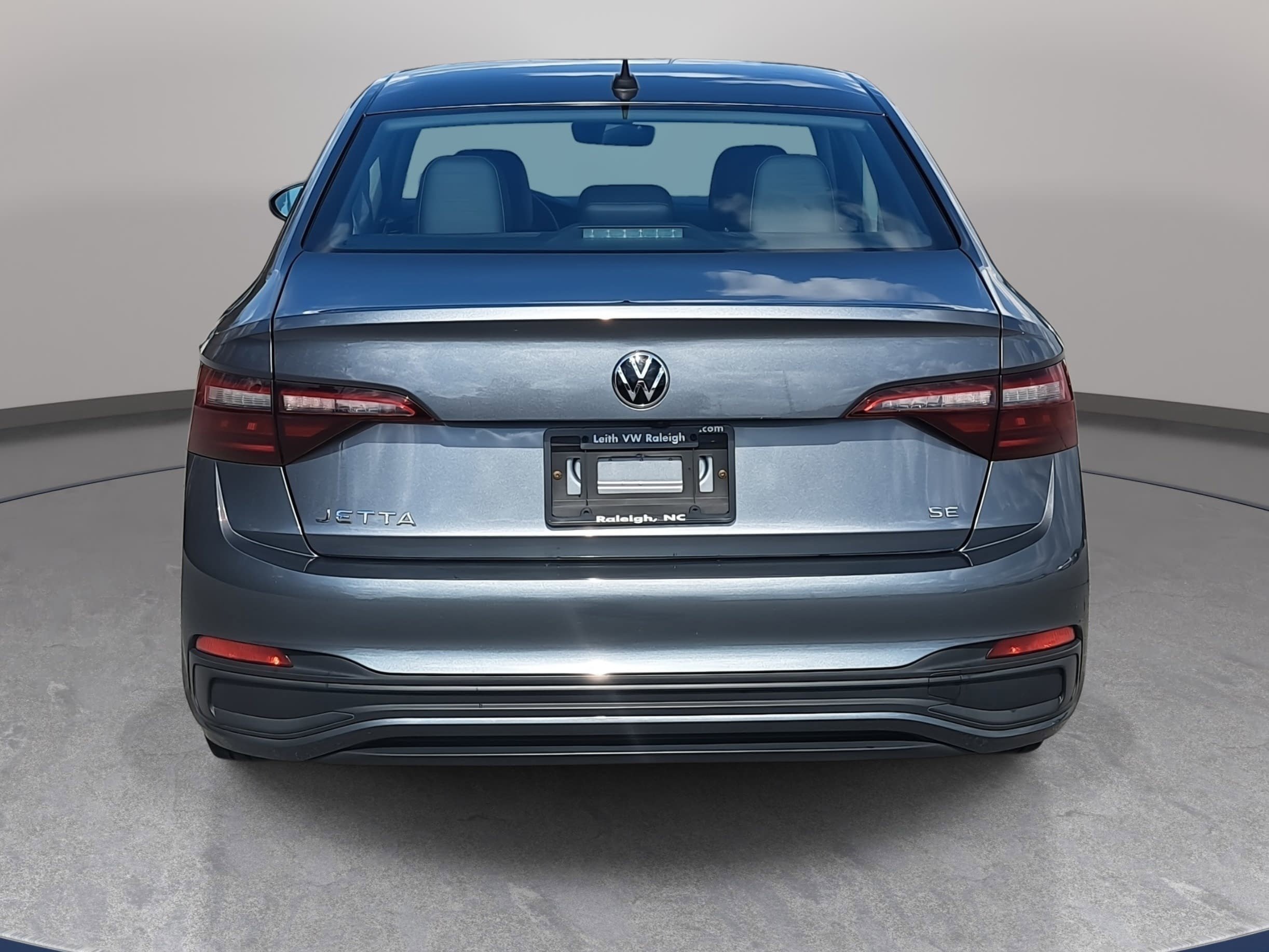 Used 2022 Volkswagen Jetta SE FWD image 6