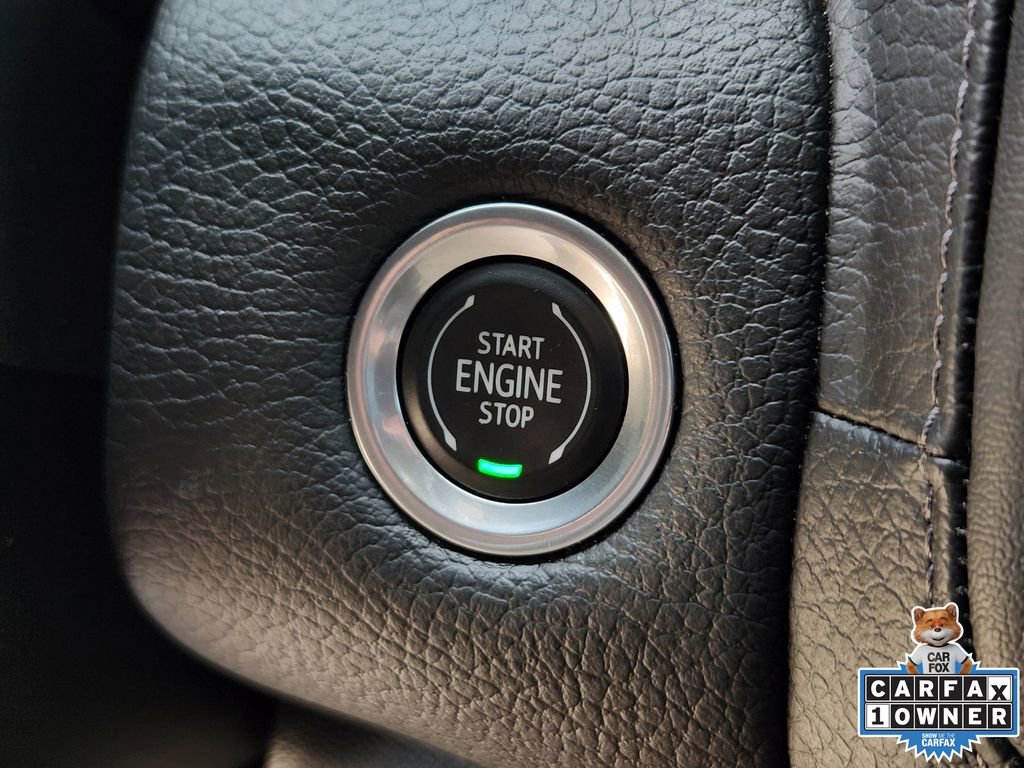 Used 2022 GMC Yukon XL Denali w/ Denali Premium Package image 28