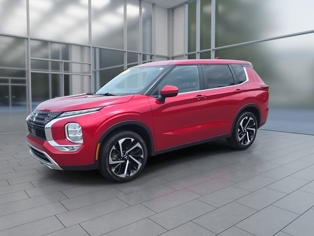 Used 2023 Mitsubishi Outlander SE AWD/4WD image 4