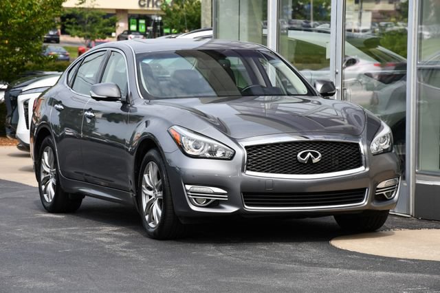 Used 2015 INFINITI Q70 3.7 w/ Deluxe Touring Package AWD/4WD image 6