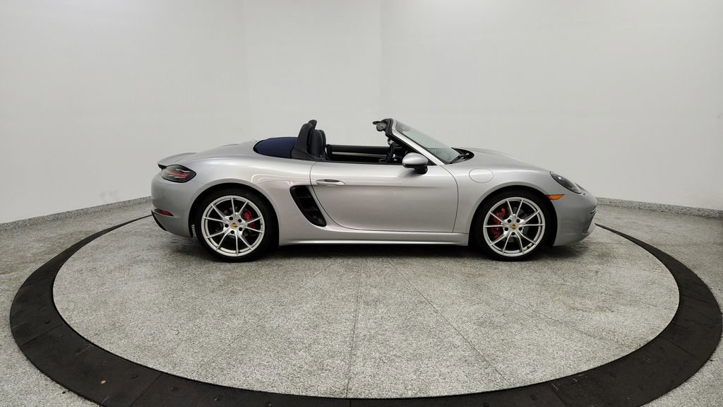 Used 2017 Porsche 718 Boxster S RWD image 6