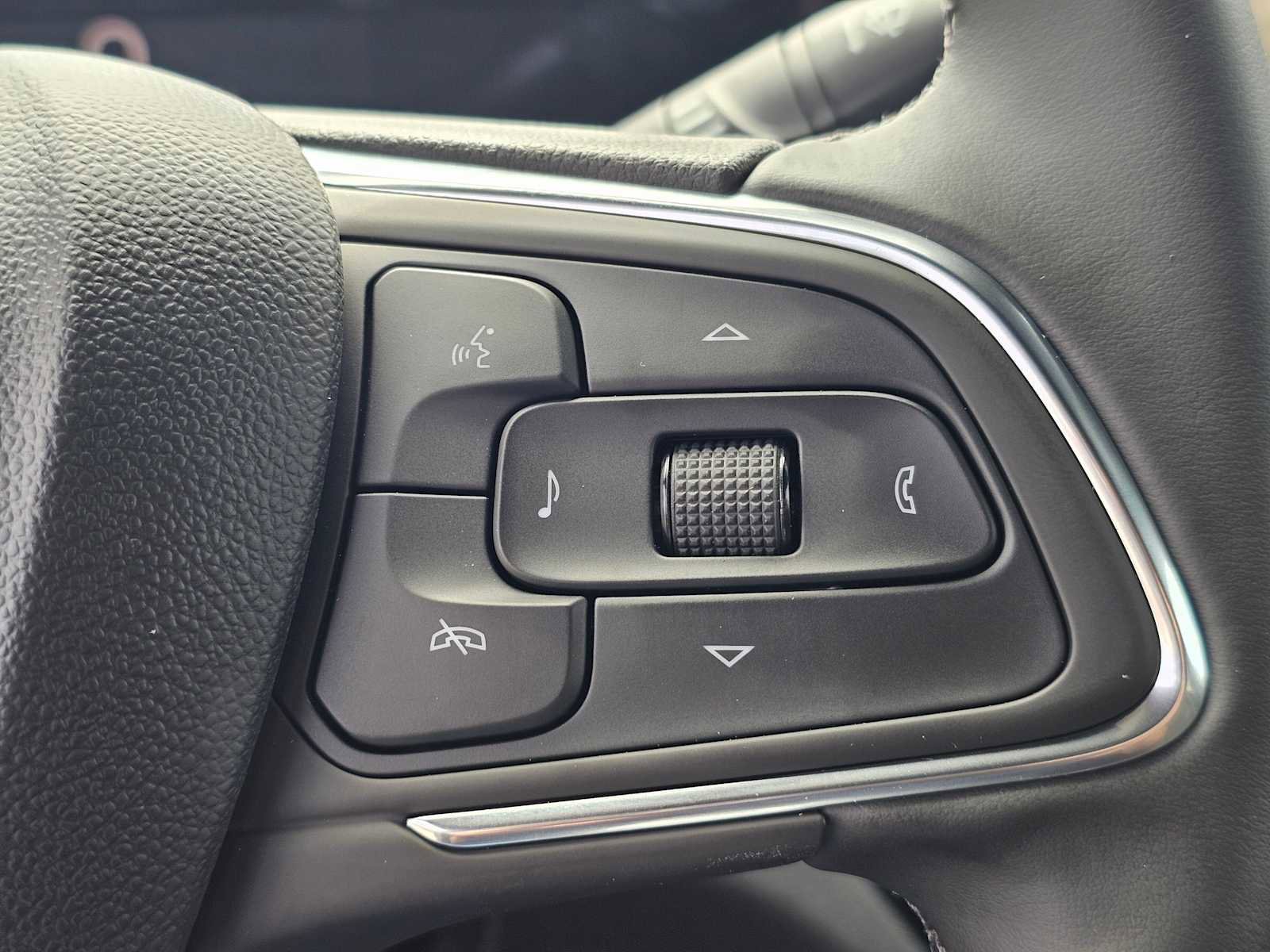 New 2026 Buick Envista Sport Touring FWD image 28