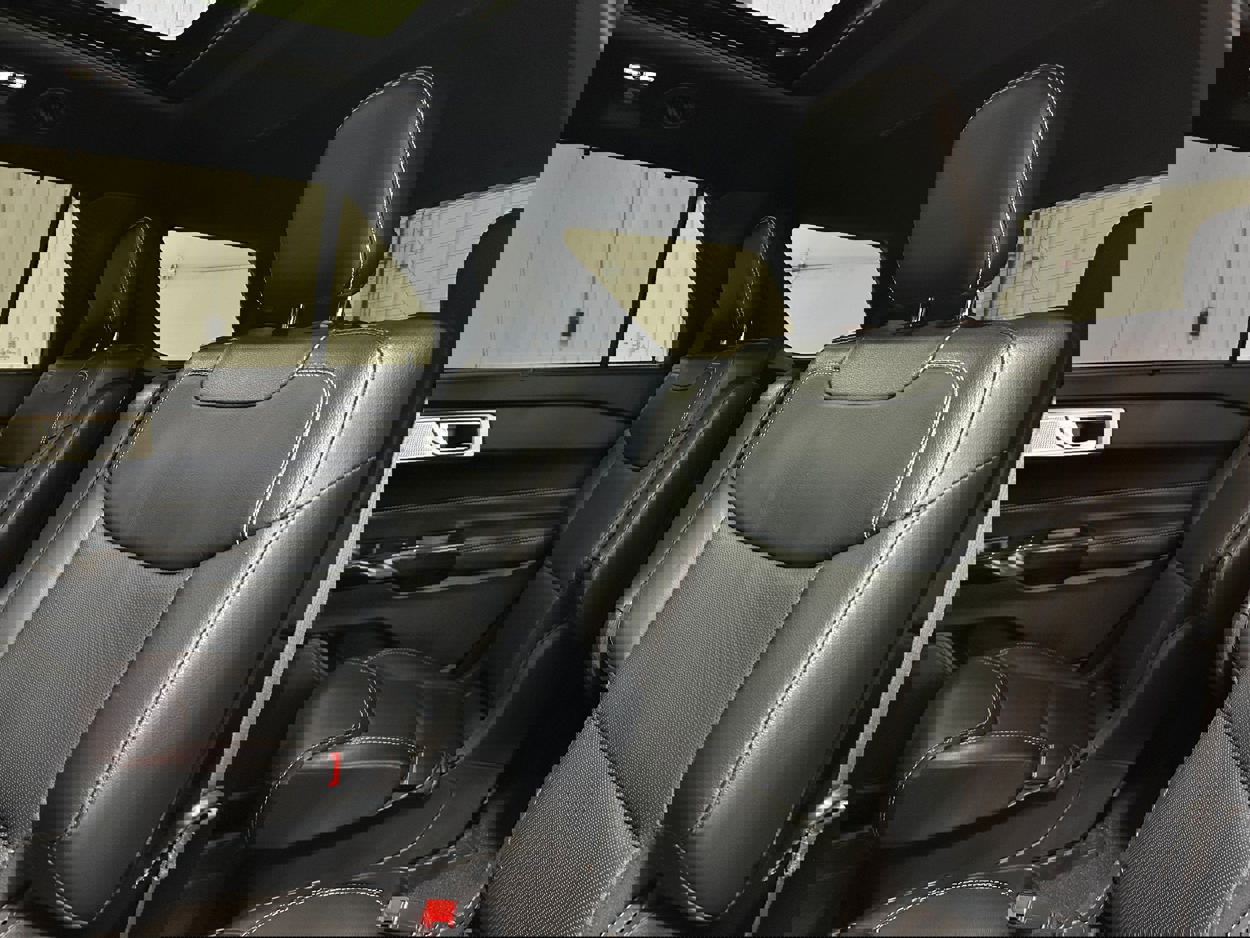 Used 2021 Ford Explorer ST w/ Equipment Group 401A image 30