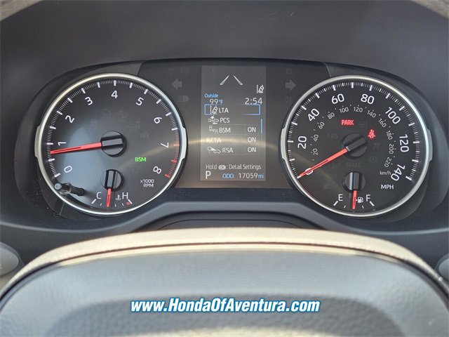 Used 2022 Toyota RAV4 XLE image 21