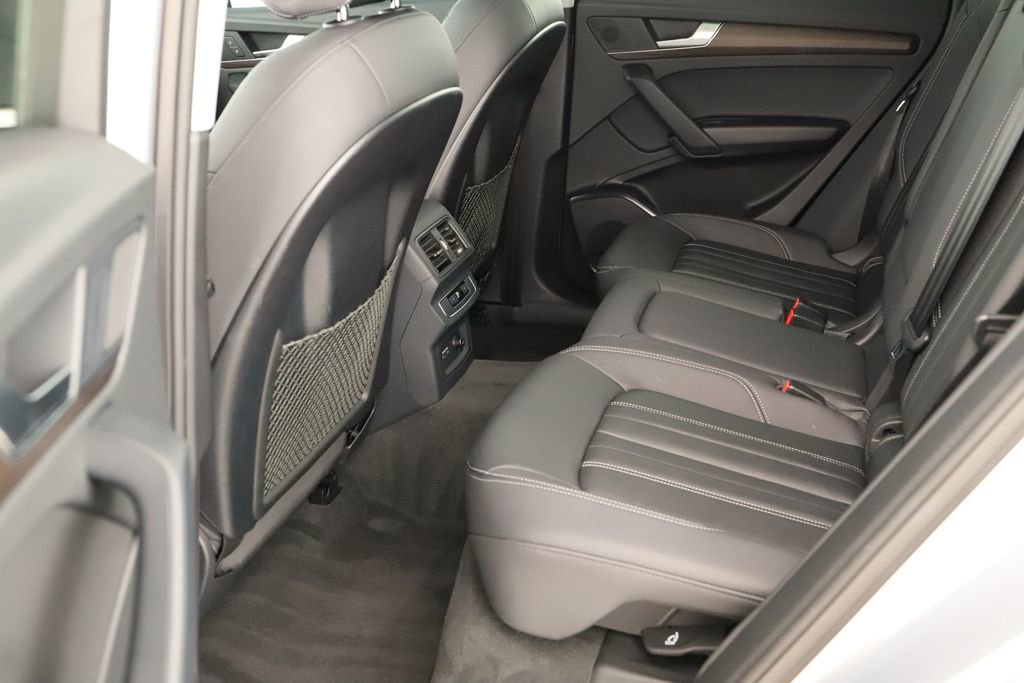 Certified 2023 Audi Q5 2.0T Premium w/ Convenience Package image 28