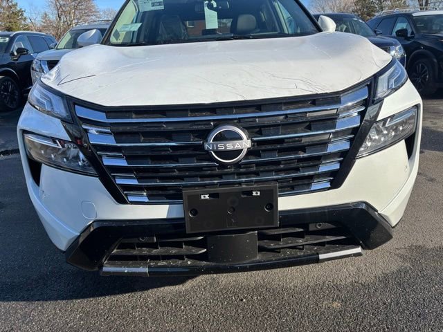 New 2026 Nissan Rogue Platinum w/ Tech Package AWD/4WD image 2