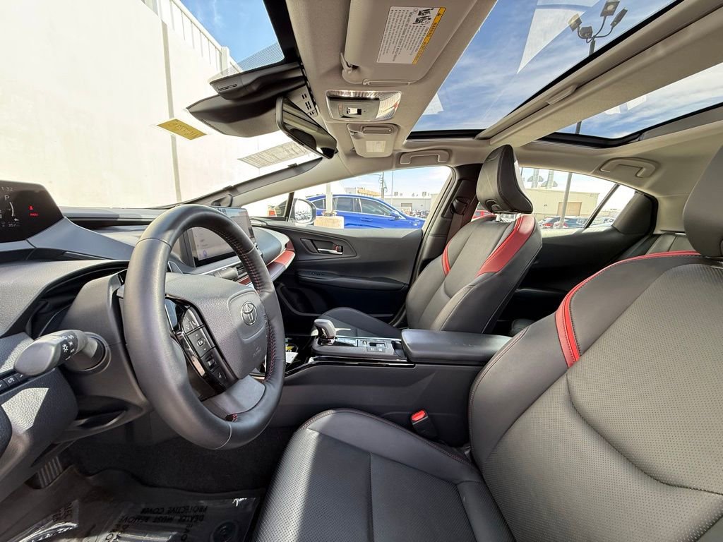 Used 2023 Toyota Prius Prime Premium image 5