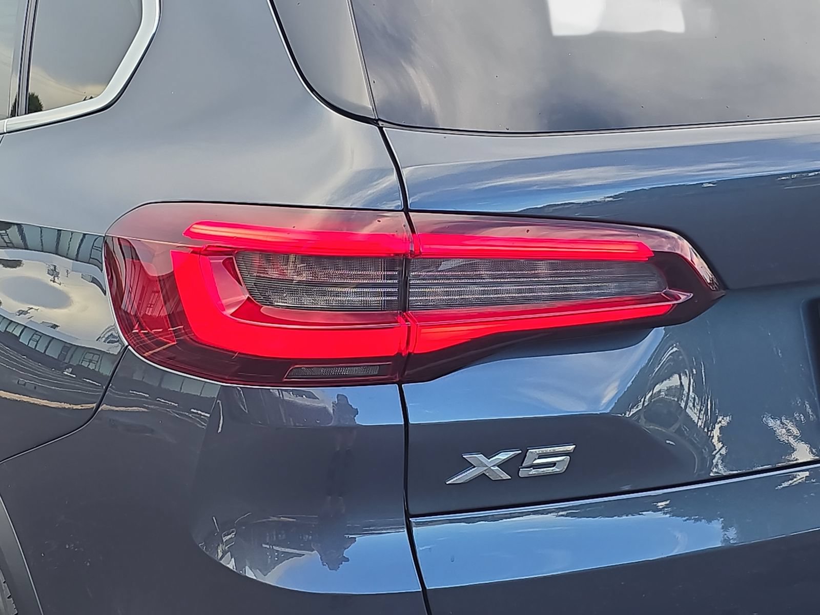 Used 2022 BMW X5 sDrive40i RWD image 16