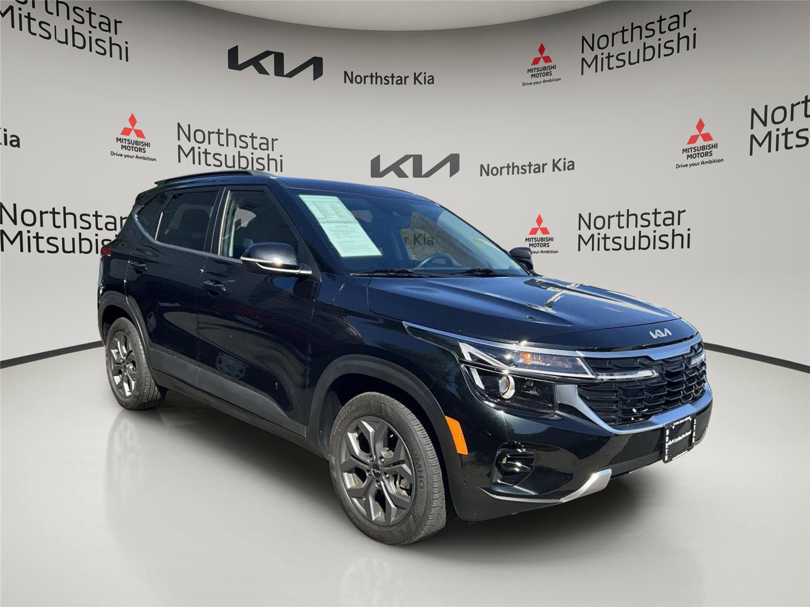 Used 2024 Kia Seltos S AWD/4WD image 6