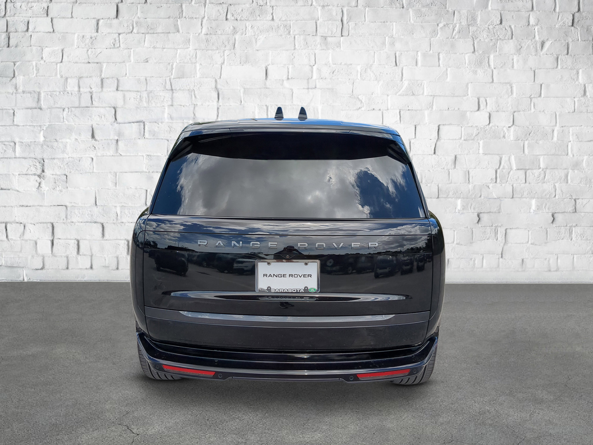 New 2025 Land Rover Range Rover SE image 5