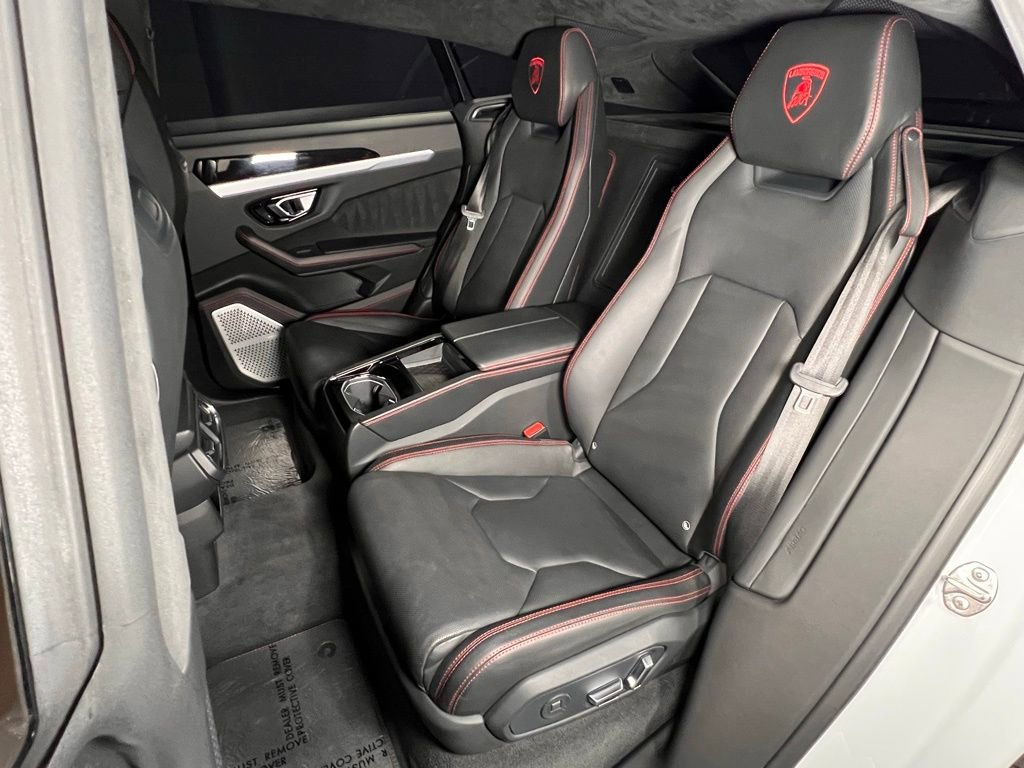 Used 2019 Lamborghini Urus AWD/4WD image 22