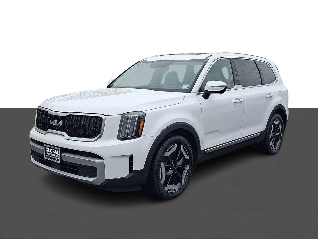 Used 2023 Kia Telluride EX w/ EX Captain's Chair Package AWD/4WD image 3