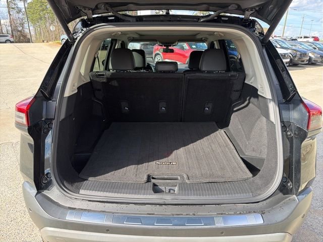 Used 2023 Nissan Rogue SV w/ SV Premium Package image 12