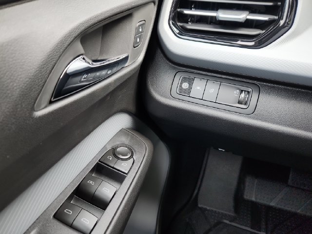 New 2027 Chevrolet Bolt LT w/ Comfort Package FWD image 22