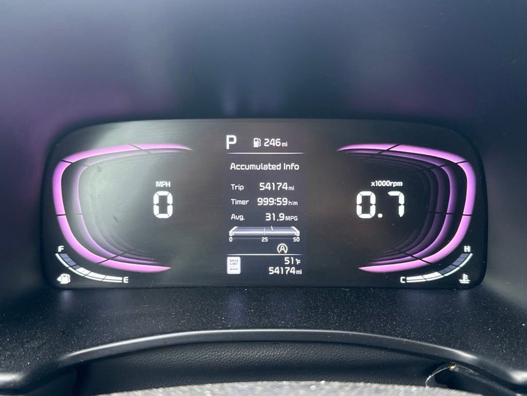 Used 2023 Kia Soul LX w/ LX Technology Package FWD image 2