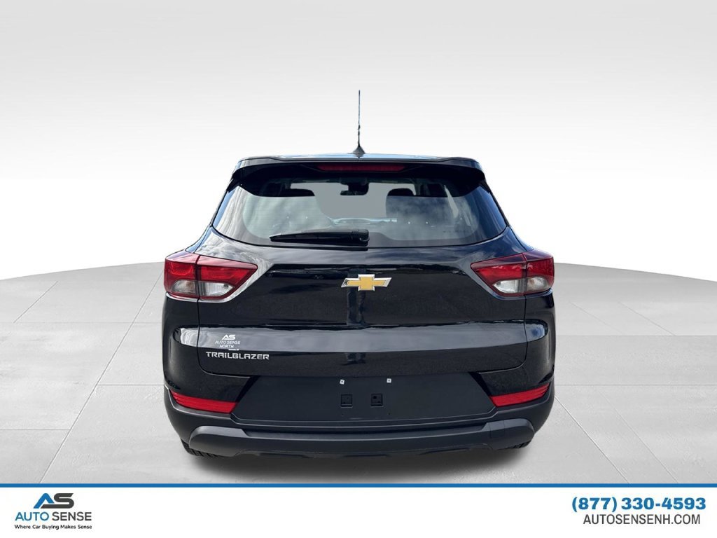 Used 2023 Chevrolet TrailBlazer LS FWD image 4