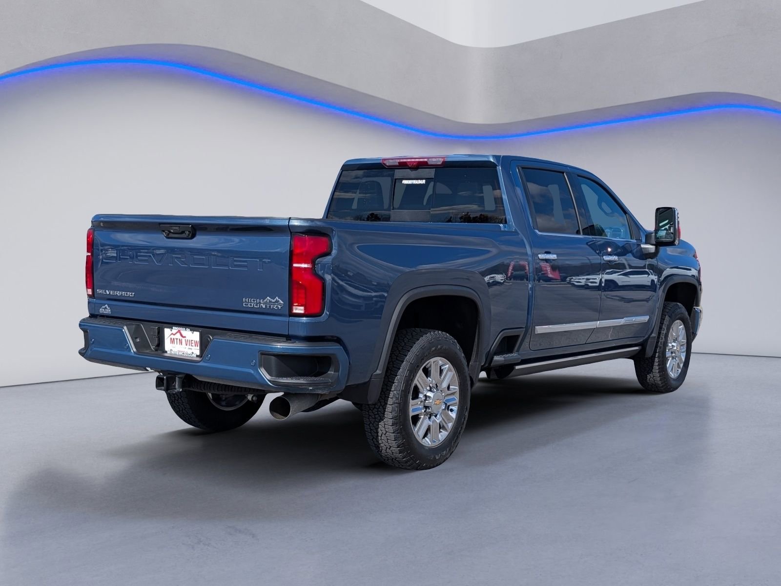 Used 2025 Chevrolet Silverado 2500 High Country w/ High Country Premium Package image 9
