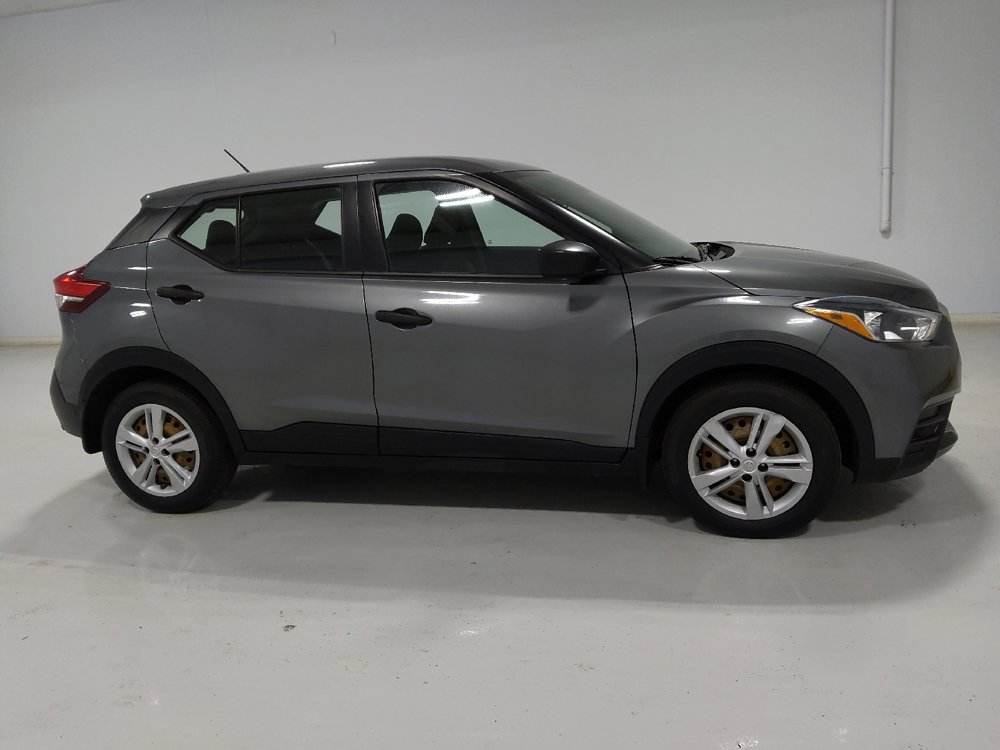 Used 2020 Nissan Kicks S image 11