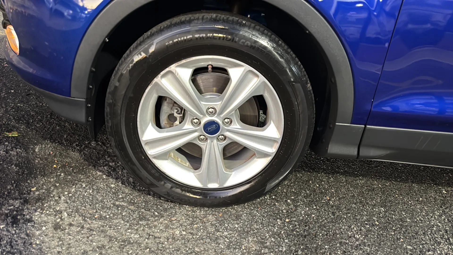 Used 2015 Ford Escape SE w/ Equipment Group 201A AWD/4WD image 11