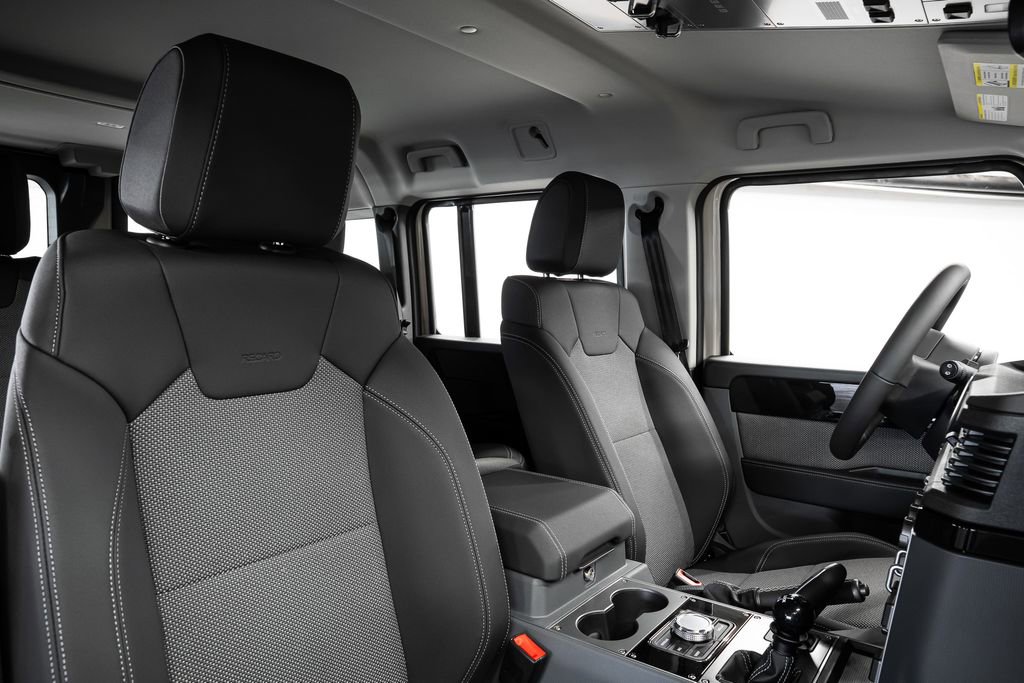 Used 2025 INEOS Grenadier image 32