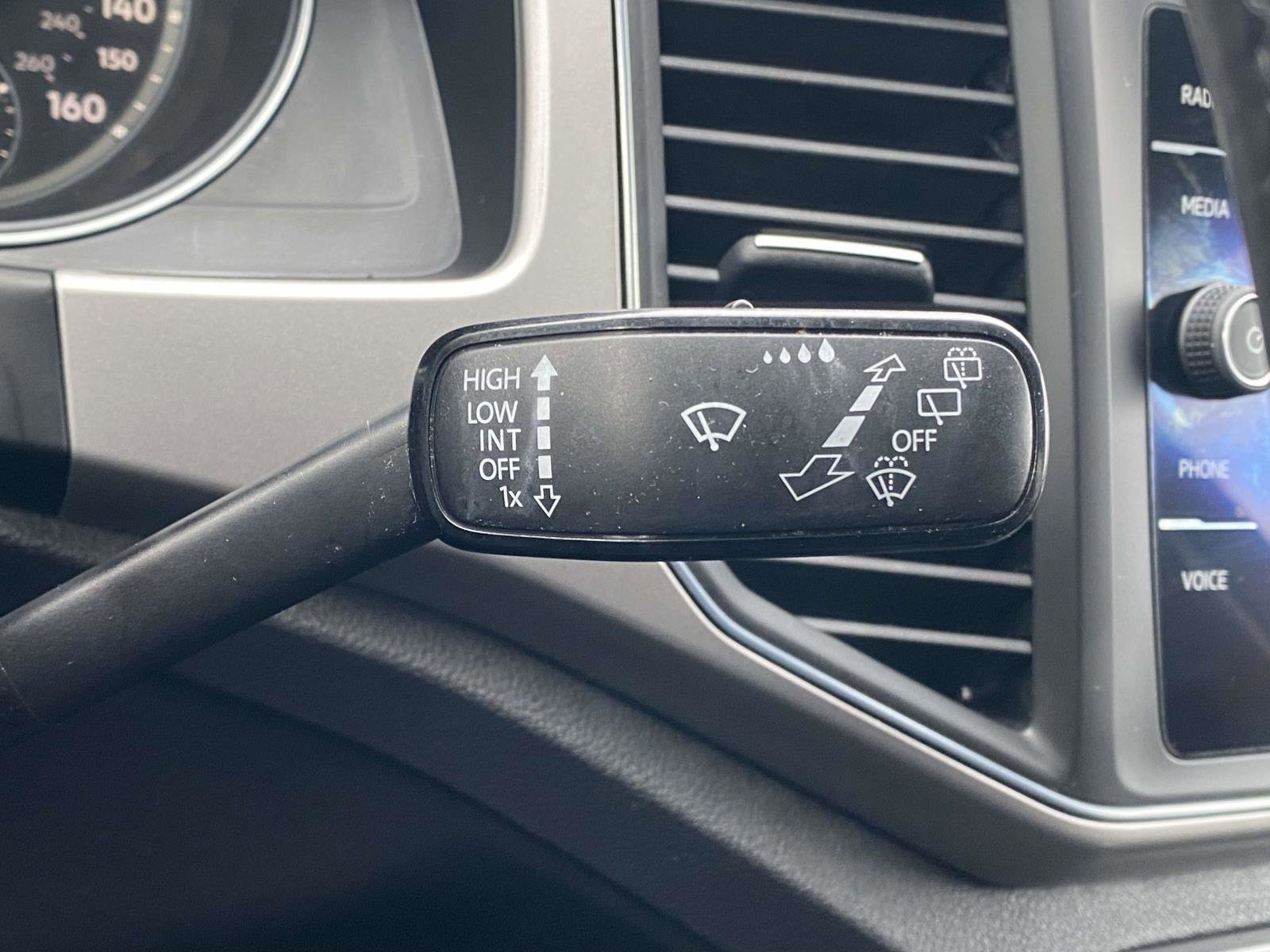 Used 2018 Volkswagen Atlas SE AWD/4WD image 24
