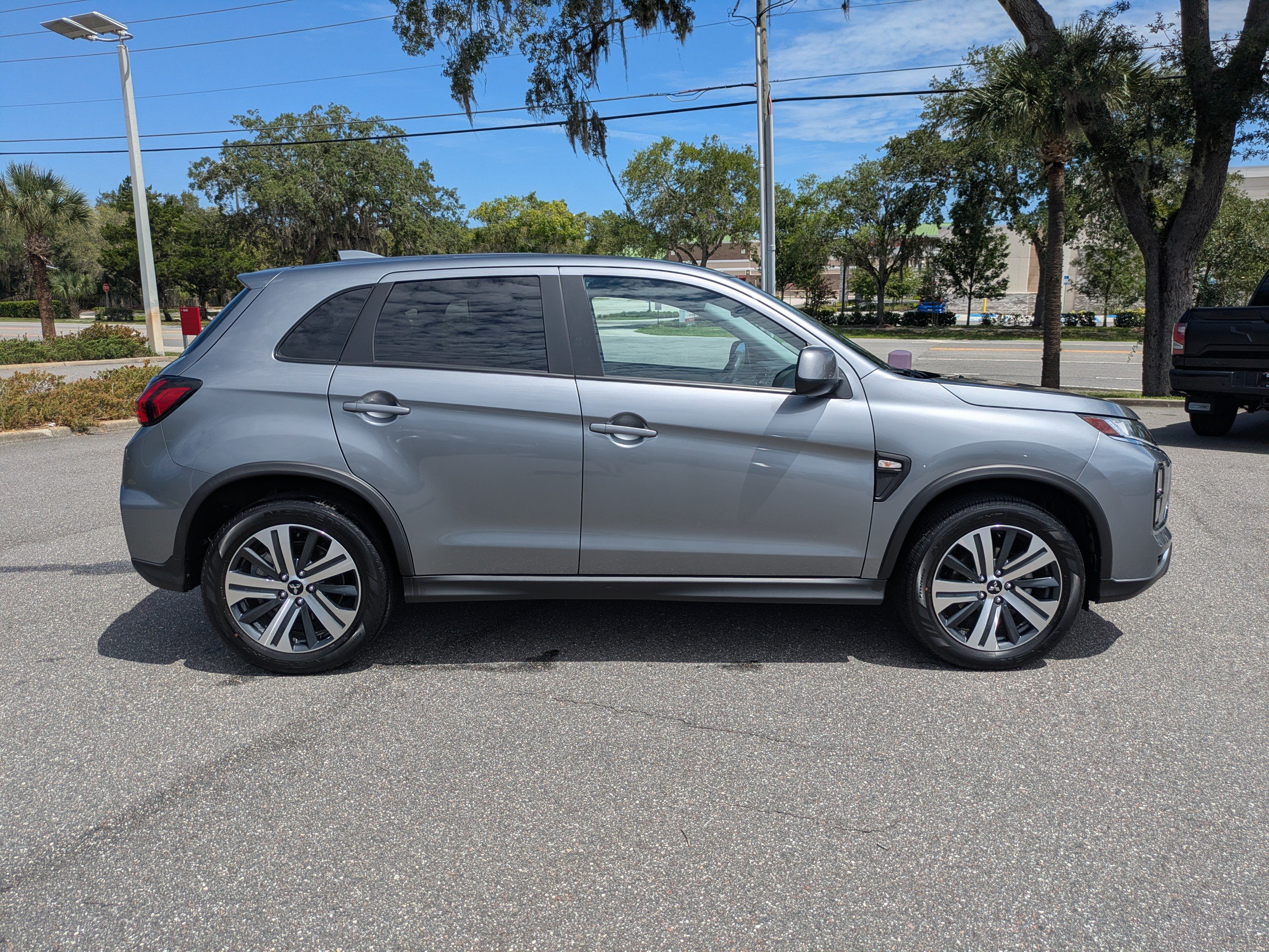 Used 2024 Mitsubishi Outlander Sport ES AWD/4WD video 3